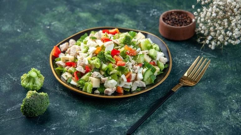 Gesunder, veganer Salat für Kinder und die ganze Familie