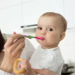 Ab wann Baby Zähne putzen mit Zahnpasta? Wichtige Tipps für gesunde Milchzähne